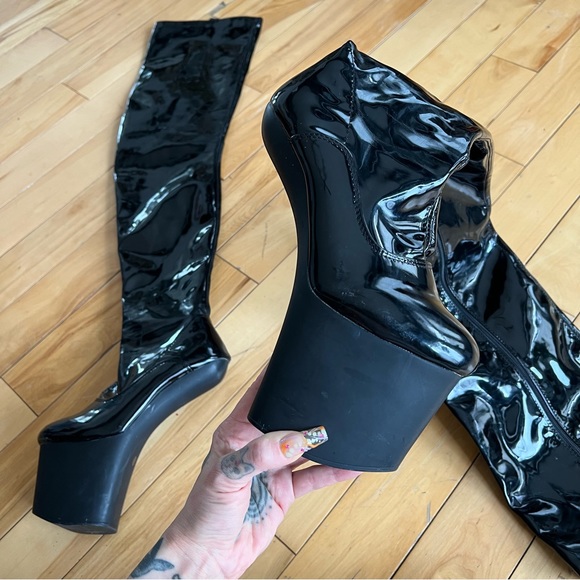 Heelless platform thigh high boots - black pvc - Picture 1 of 10